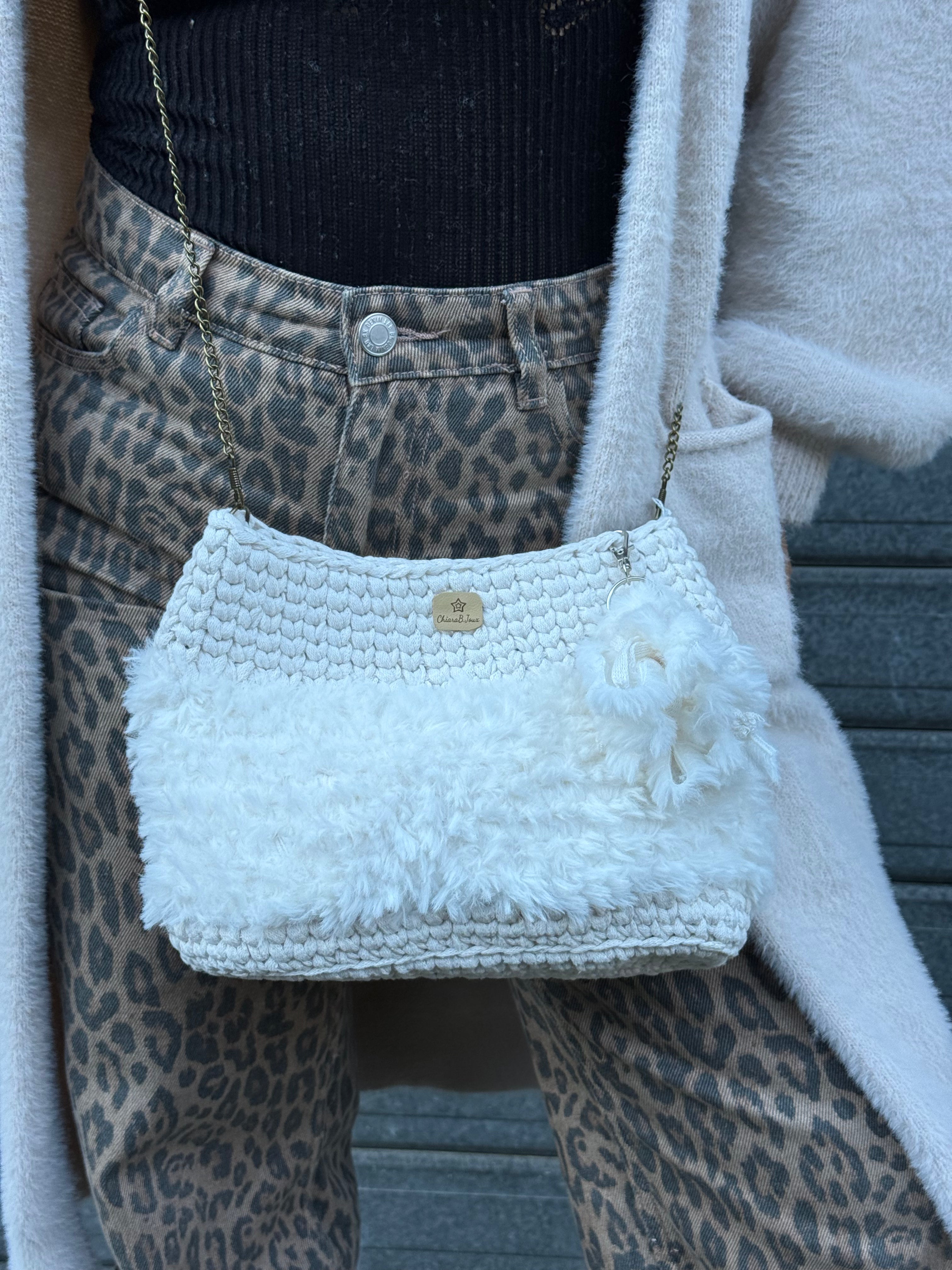 Borsa in fettuccia e peluche